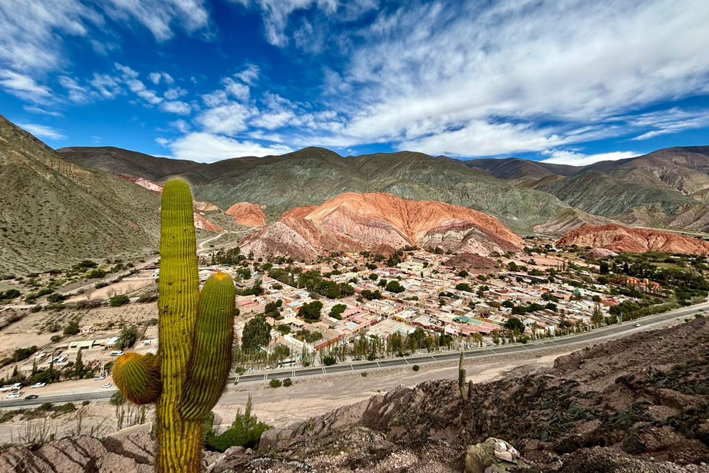 A cidade de Purmamarca, na Argentina